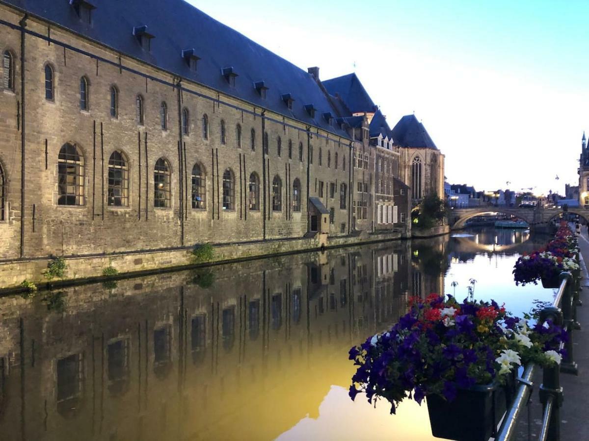 Studio Medieval City Center At River De Leie 根特 外观 照片