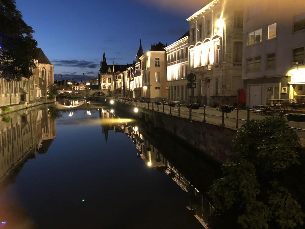 Studio Medieval City Center At River De Leie 根特 外观 照片